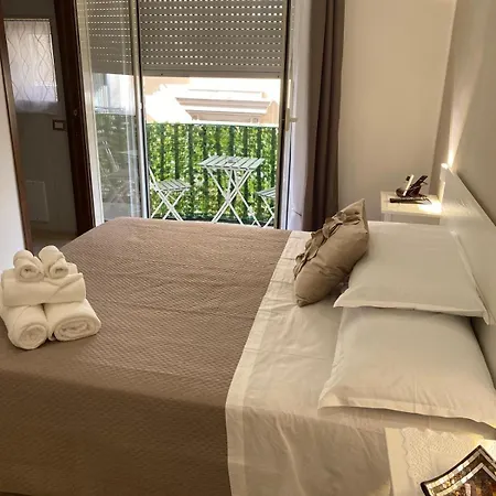 Civico 22 Silvestre 3* Neapel